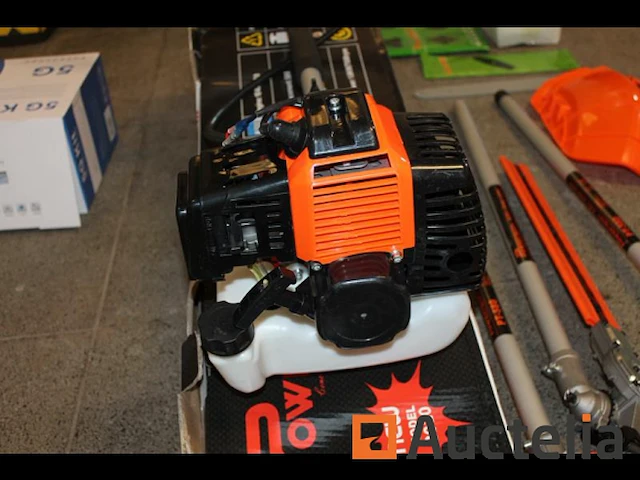 Multitool 8 in 1 benzine motor - afbeelding 2 van  10