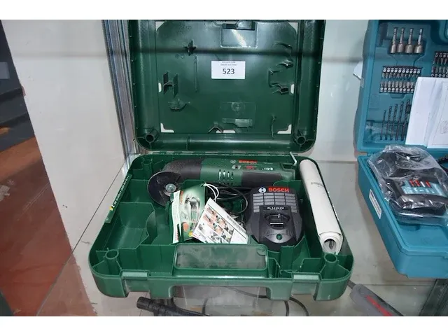 Multitool bosch pmf 10,8li met lader in koffer zonder batterij - afbeelding 1 van  6
