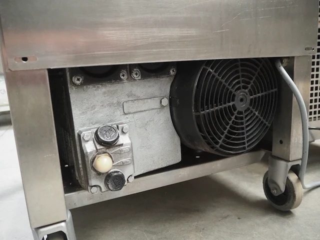 Multivac - afbeelding 9 van  10