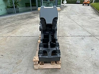 Mustang - 2024 - rh12 - crusher - afbeelding 4 van  10