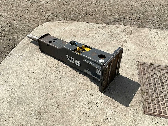 Mustang hm500 hydraulische rotsbreker andere grondverzetmachines - afbeelding 1 van  11