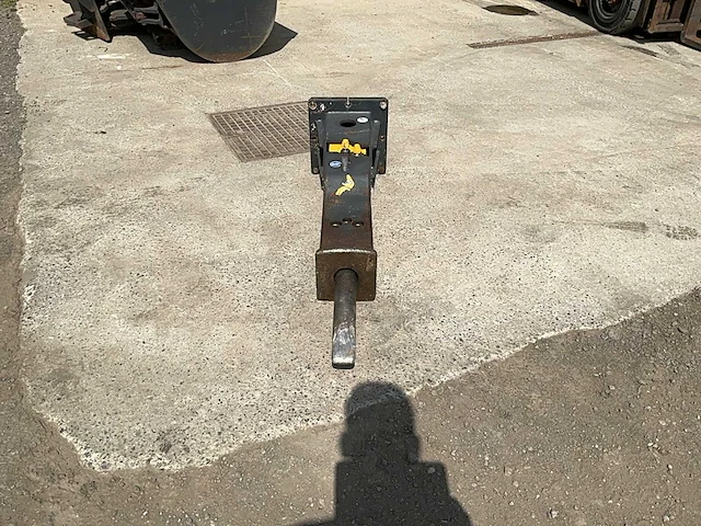 Mustang hm500 hydraulische rotsbreker andere grondverzetmachines - afbeelding 8 van  11