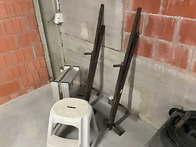 Muursteunen baddings + 2x trapladder - afbeelding 2 van  2
