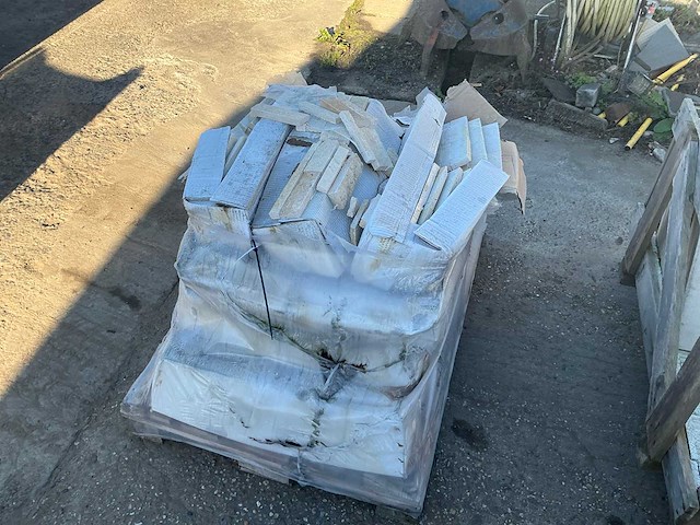 Muurstrips natuursteen 1 pallet - afbeelding 4 van  4