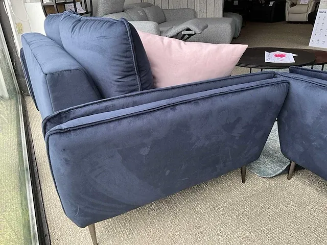 Muusze fluwelen design salon malermo - afbeelding 3 van  3