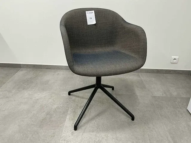 Muuto design bureaustoel - afbeelding 3 van  4