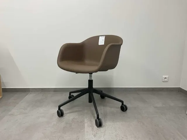 Muuto design bureaustoel - afbeelding 1 van  3