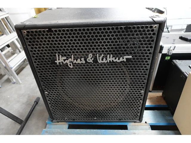 Muziekbox hughes & cattner - afbeelding 1 van  2