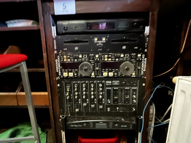 Muziekinstallatie denon - afbeelding 1 van  6