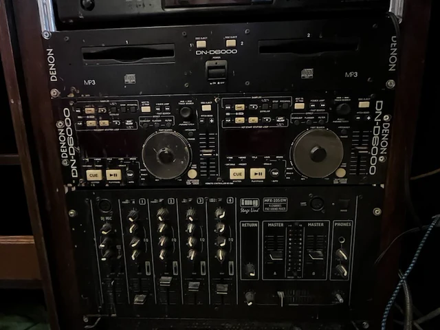 Muziekinstallatie denon - afbeelding 2 van  6