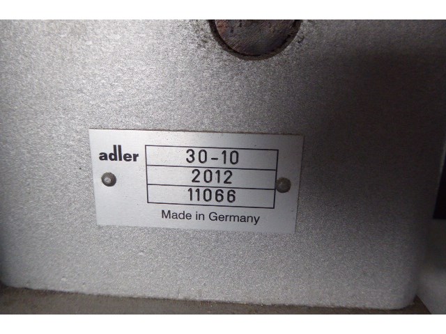 Naaimachine adler - afbeelding 4 van  4