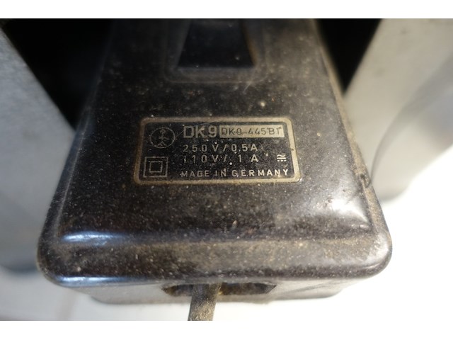 Naaimachine adler - afbeelding 7 van  9