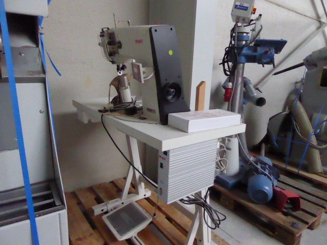 Naaimachine pfaff - afbeelding 1 van  4