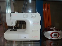 Naaimachine singer 1120, radio carrefour cbx801 - afbeelding 1 van  3