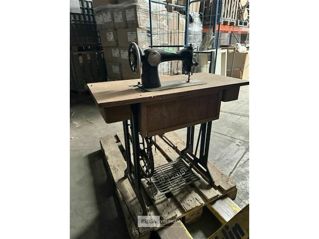 Naaimachine singer - afbeelding 3 van  9