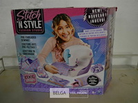 Naaimachine - afbeelding 1 van  3