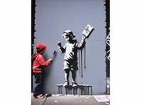 (naar) banksy wall painting - street art - afbeelding 1 van  4