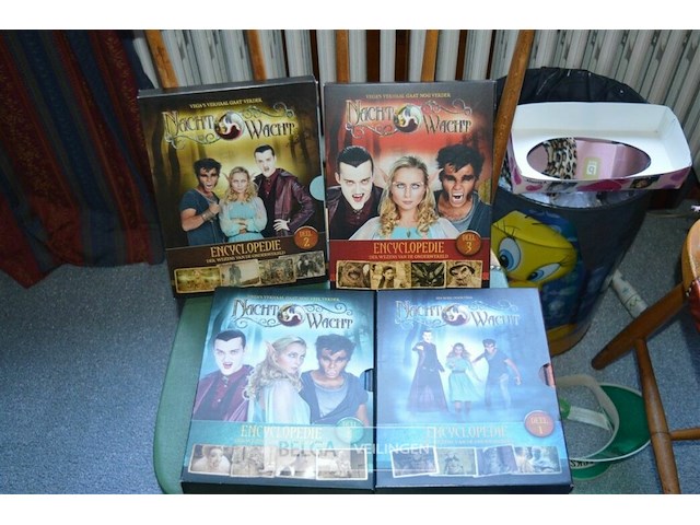 Nacht wacht 4 boeken - afbeelding 1 van  3