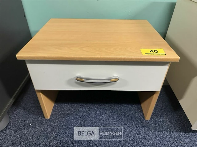 Nachtkastje met 1 lade - afbeelding 1 van  2