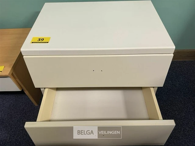 Nachtkastje met 2 lades - afbeelding 2 van  2