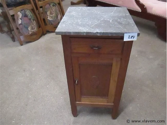 Nachtkastje - afbeelding 1 van  2