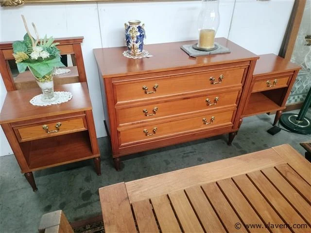 Nachtkastjes en commode - afbeelding 1 van  1
