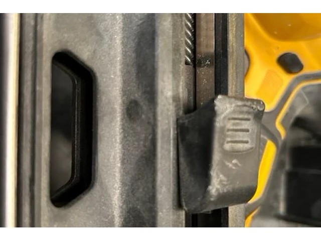 Nagelpistool dewalt - afbeelding 3 van  6