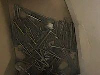 Nagels en moffen - afbeelding 4 van  5