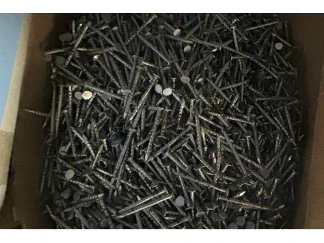 Nagels en moffen - afbeelding 5 van  5
