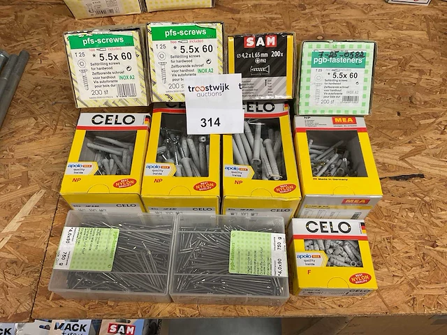 Nagels pluggen inox schroeven - afbeelding 1 van  7