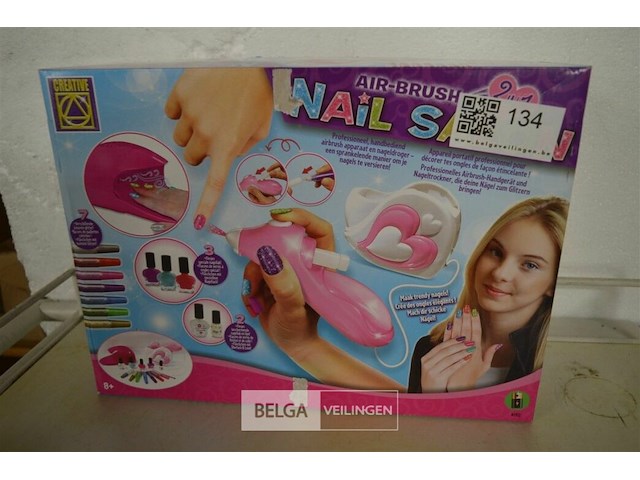 Nagelsalon - afbeelding 1 van  2