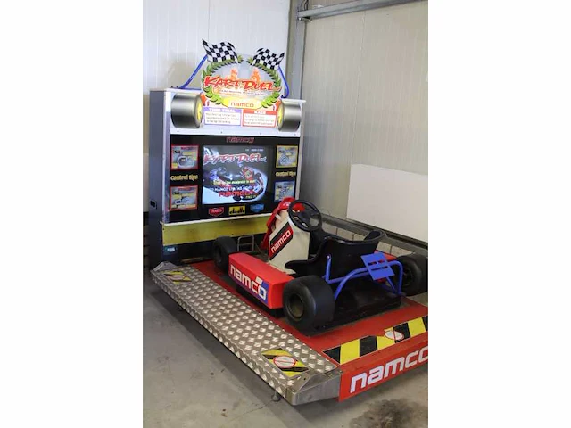 Namco - 2000 - kart duel - race arcade - afbeelding 3 van  6
