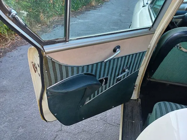 Nash ambassador custom airflyte, 1954 - afbeelding 23 van  35