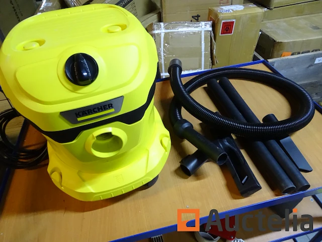 Nat- en droogzuiger karcher wd 2 plus - afbeelding 1 van  5