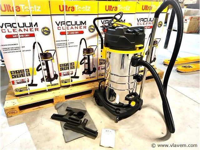 Nat en droogzuiger 100 liter - afbeelding 1 van  13