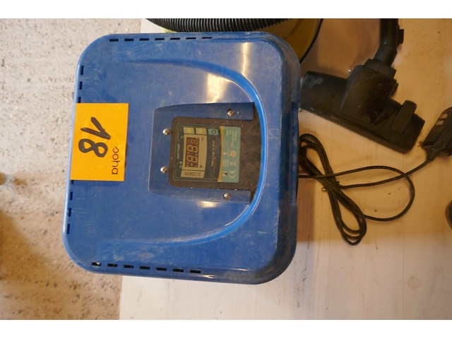 Nat en-droogzuiger karcher + mini warmtepomp - afbeelding 4 van  5