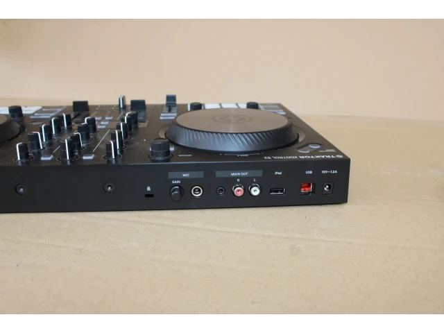 Native instruments traktor kontrol s2 dj-controller - afbeelding 6 van  6