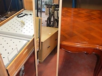 Natuurkleur houten tv meubel 2 laden afm. 118x53x50, spiegel in natuurkleur houten kader, spiegel in zwarte kader - afbeelding 5 van  7