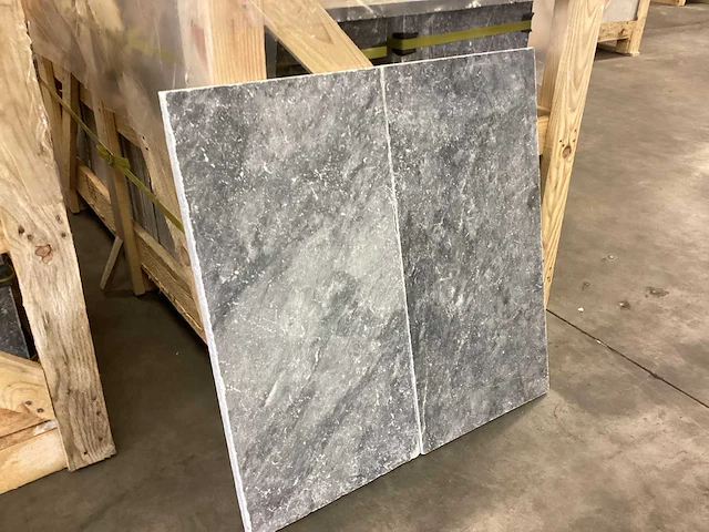Natuursteen blauwe hardsteen honed 20x20x3 cm tegel 75 m² - afbeelding 9 van  15