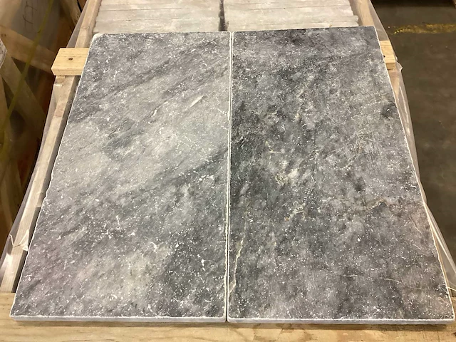 Natuursteen blauwe hardsteen honed 20x20x3 cm tegel 75 m² - afbeelding 13 van  15