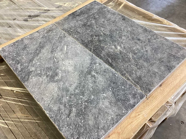 Natuursteen blauwe hardsteen honed 30x60x2 cm tegel 72 m² - afbeelding 2 van  15