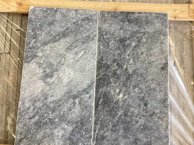 Natuursteen blauwe hardsteen honed 30x60x2 cm tegel 72 m² - afbeelding 15 van  15