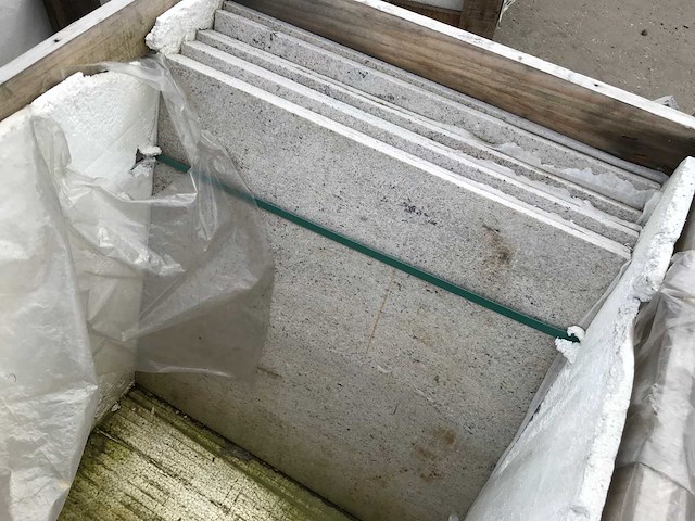 Natuursteen ghibli gepolijst ca. 32,40m2 - afbeelding 1 van  4