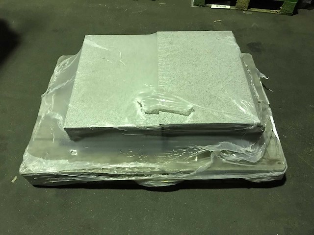 Natuursteen graniet 5,04 m2 - afbeelding 2 van  3