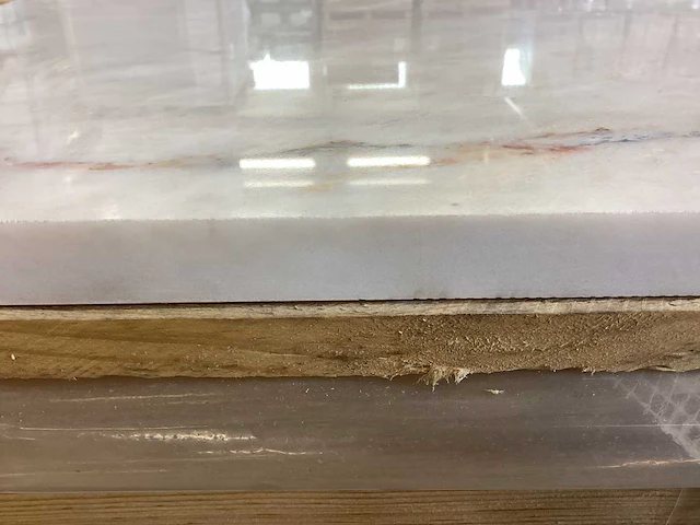 Natuursteen iceberg classic gepolijst vloertegel 61x61 cm 32,19 m² - afbeelding 5 van  15