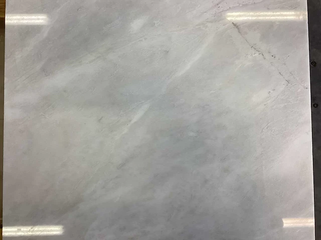 Natuursteen iceberg classic gepolijst vloertegel 61x61 cm 32,19 m² - afbeelding 12 van  15