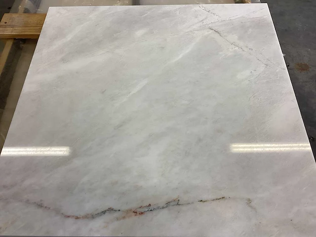 Natuursteen iceberg classic gepolijst vloertegel 61x61 cm 32,19 m² - afbeelding 13 van  15