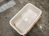 Natuursteen light travertin wastafel 76x46x26 cm - afbeelding 4 van  5