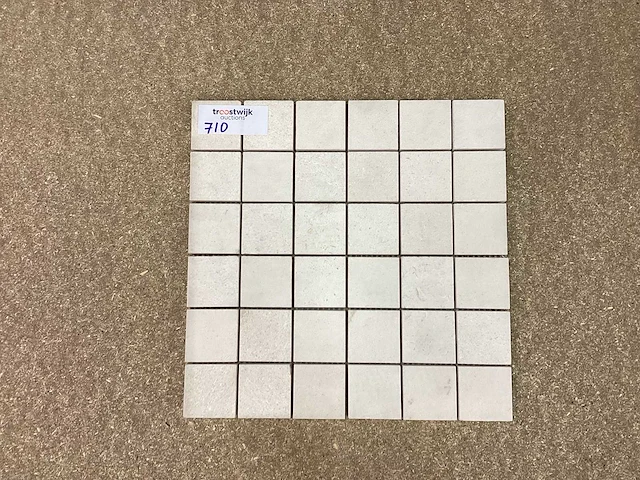 Natuursteen limestone beige 5x5 cm mozaïektegel 30x30 cm 70 stuks - afbeelding 2 van  7