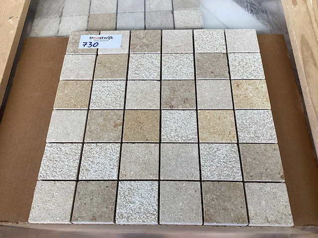 Natuursteen limestone beige mix 5x5 cm mozaïektegel 30x30 cm 100 stuks - afbeelding 4 van  7